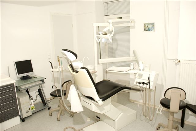 Behandlungszimmer1